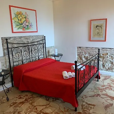 Delle Rondini Bed & Breakfast 3*