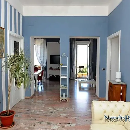 Delle Rondini 4*
