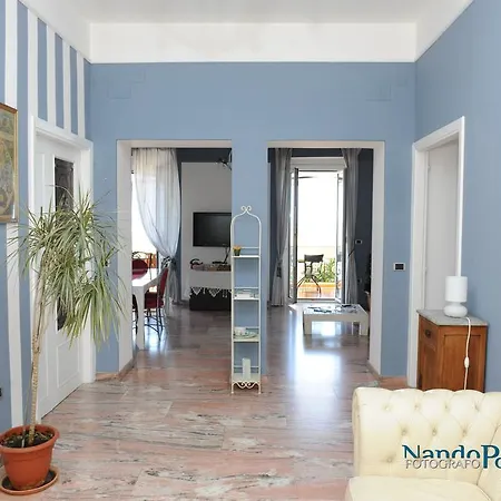 Delle Rondini Bed & Breakfast 4*