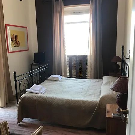 Delle Rondini 4*